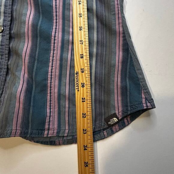 The North Face women's organic cotton striped snap button down 3/4 sleeve size M - Picture 12 of 14